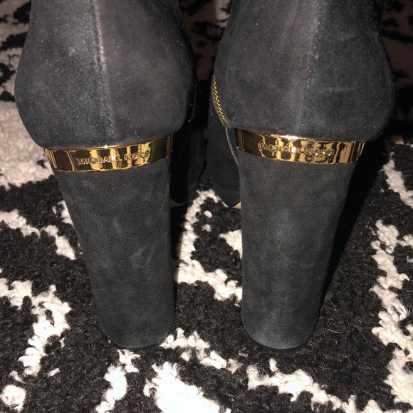 Micheal Kors pow cut heel boots - Picture 3 of 6